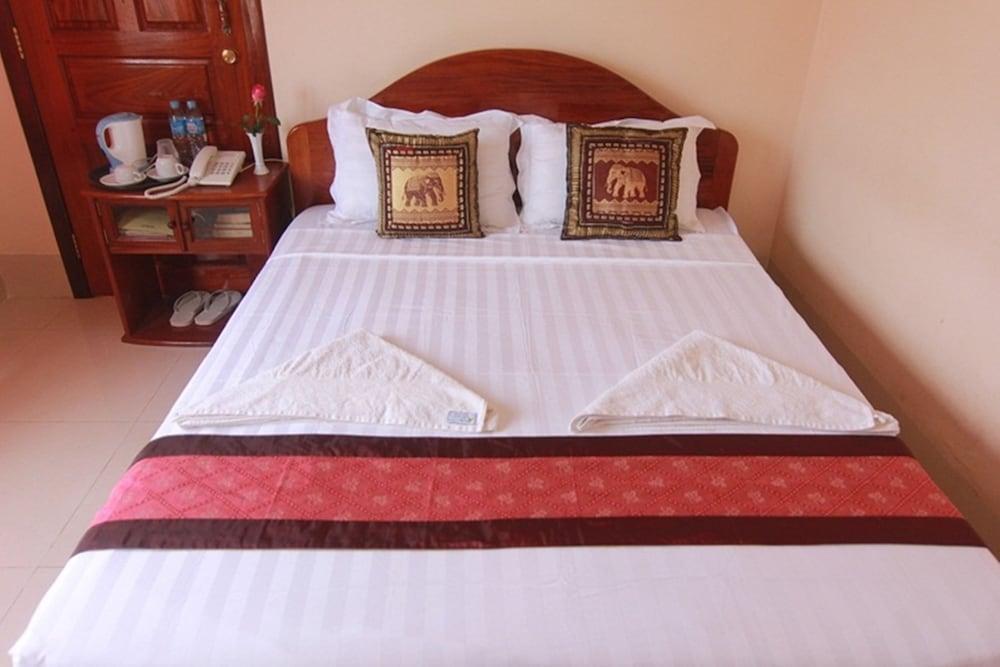 Siem Reap Riverside Hotel Экстерьер фото