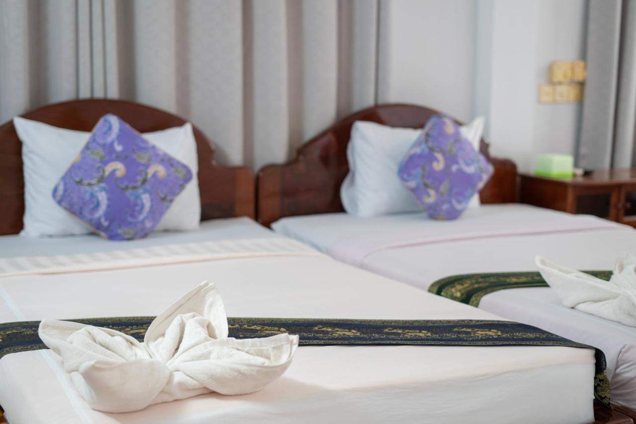 Siem Reap Riverside Hotel Экстерьер фото