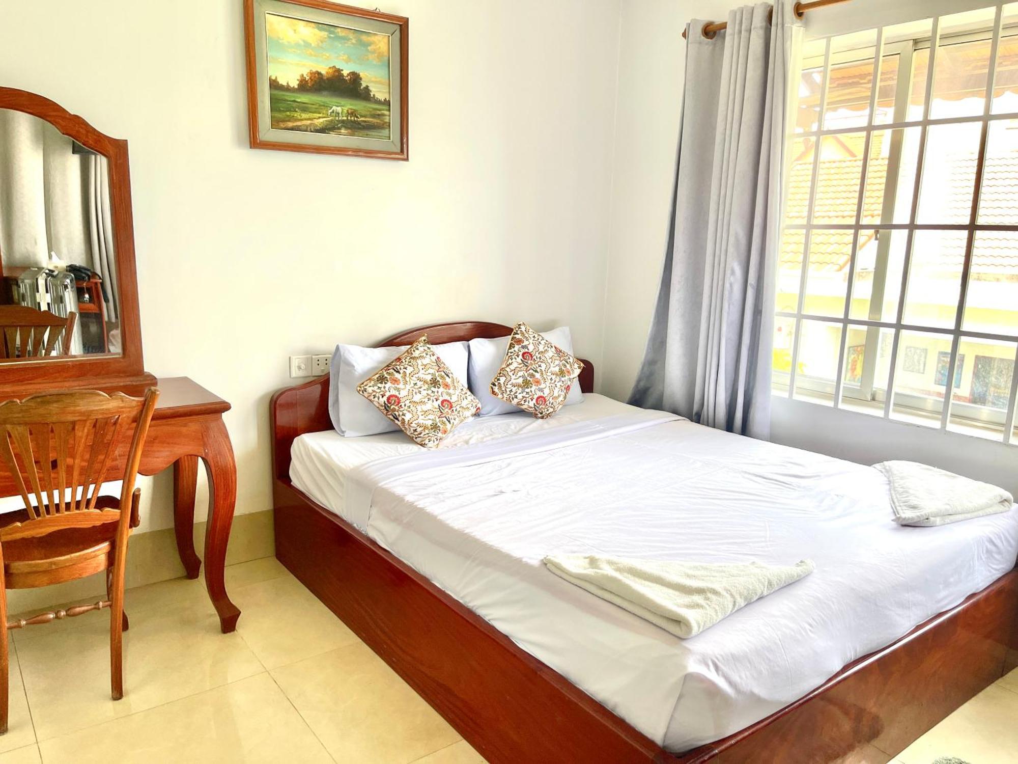 Siem Reap Riverside Hotel Экстерьер фото
