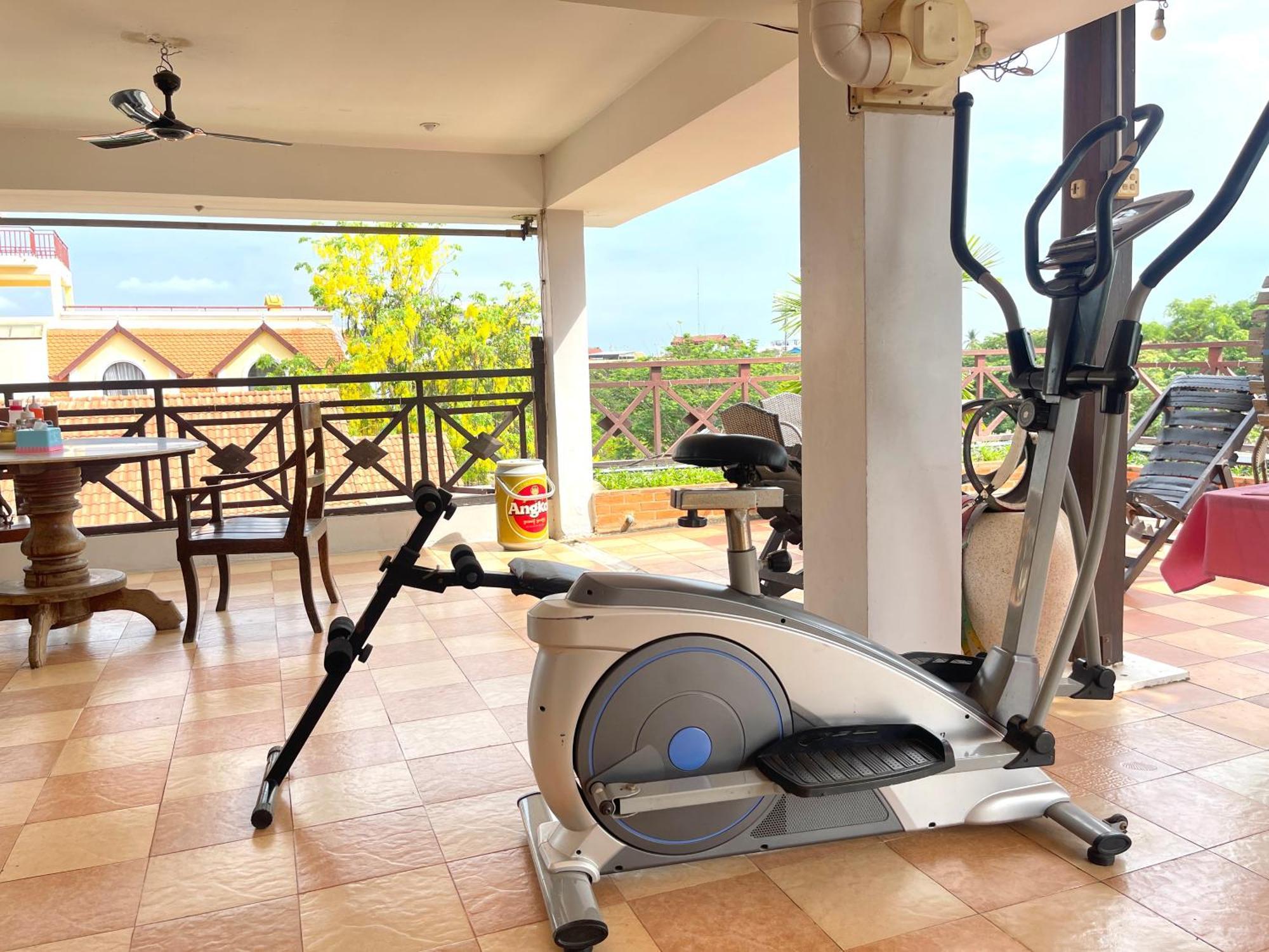 Siem Reap Riverside Hotel Экстерьер фото