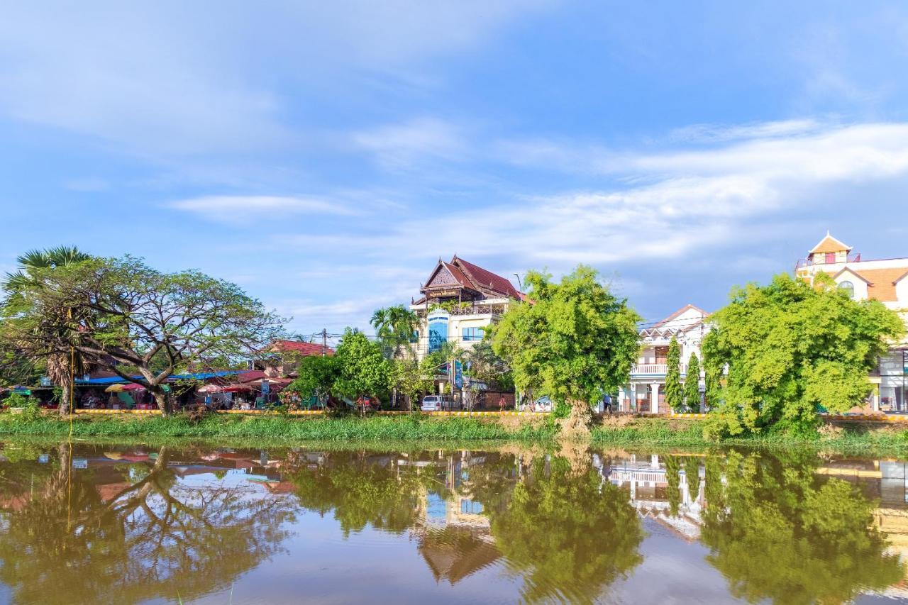 Siem Reap Riverside Hotel Экстерьер фото
